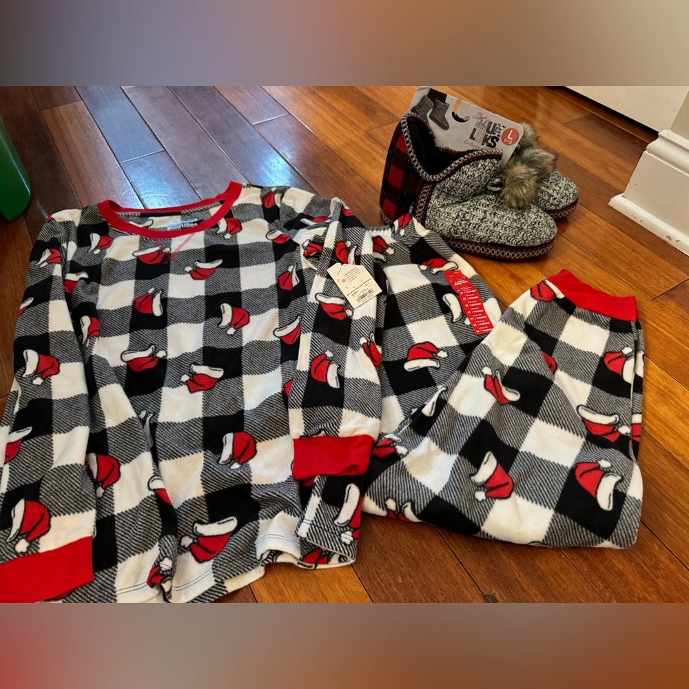 Christmas pj set size medium and slippers size large